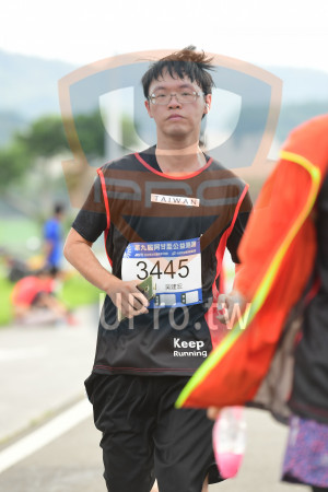 終點1(中年人)：TAIWAN,第九屆阿甘盃公益路跑,3445,:/吳建宏,完,物,Keep,Running