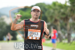 終點2(中年人)：TAIW A N,LIN JUI HUA,九屆阿甘盃公益路跑,0953,21K,様湍匿,Keep,Running
