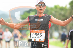終點2(中年人)：TAIWAN,A FU,第九屆阿甘盃公益路跑,0555,EK1 陳慶富,21K,13,Keep,Running