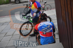 ()：TAIWAN 100,cycling Serie