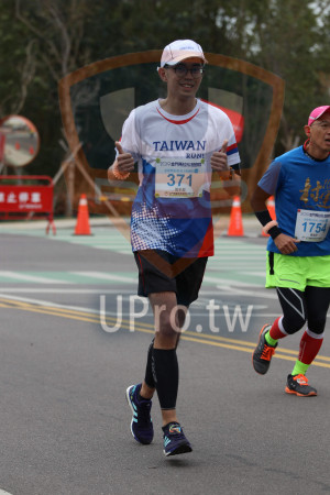 ()：SEIKO,TAIWAN,RUN!,2019金門馬拉松,全程馬拉松42195KM,371,張宇辰,止停車,200金門馬拉松,1754