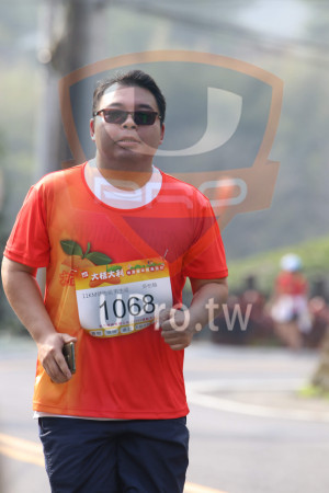 ()：峨眉娜半程馬拉松,11KM健跑組男生組,吳柏翰,1068