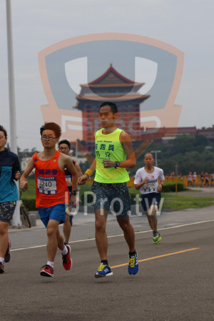 2018 第九屆阿甘盃公益路跑(Soryu Asuka Langley)：Guide Runner,跑員,浩克,障跑,甘盃公益路跟,240,180